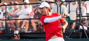 Hunter Johnson jugador de Pickleball